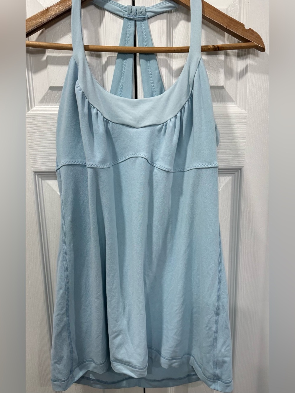Lululemon soft blue built in ADJUSTABLE bra